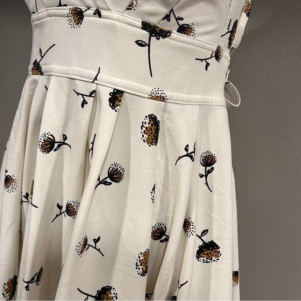 Free People Strappy V-neck Dandelion print dress size 8 - Picture 5 of 15